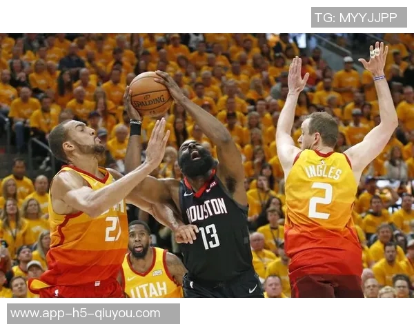 2017年NBA季后赛火箭队与爵士队激战回顾及精彩瞬间分析